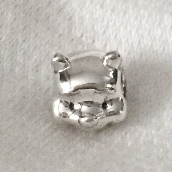 Pandora Winnie the Pooh Charm Face Head - Picture 3 of 4